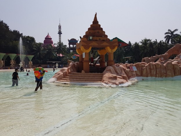 places to visit in essel world