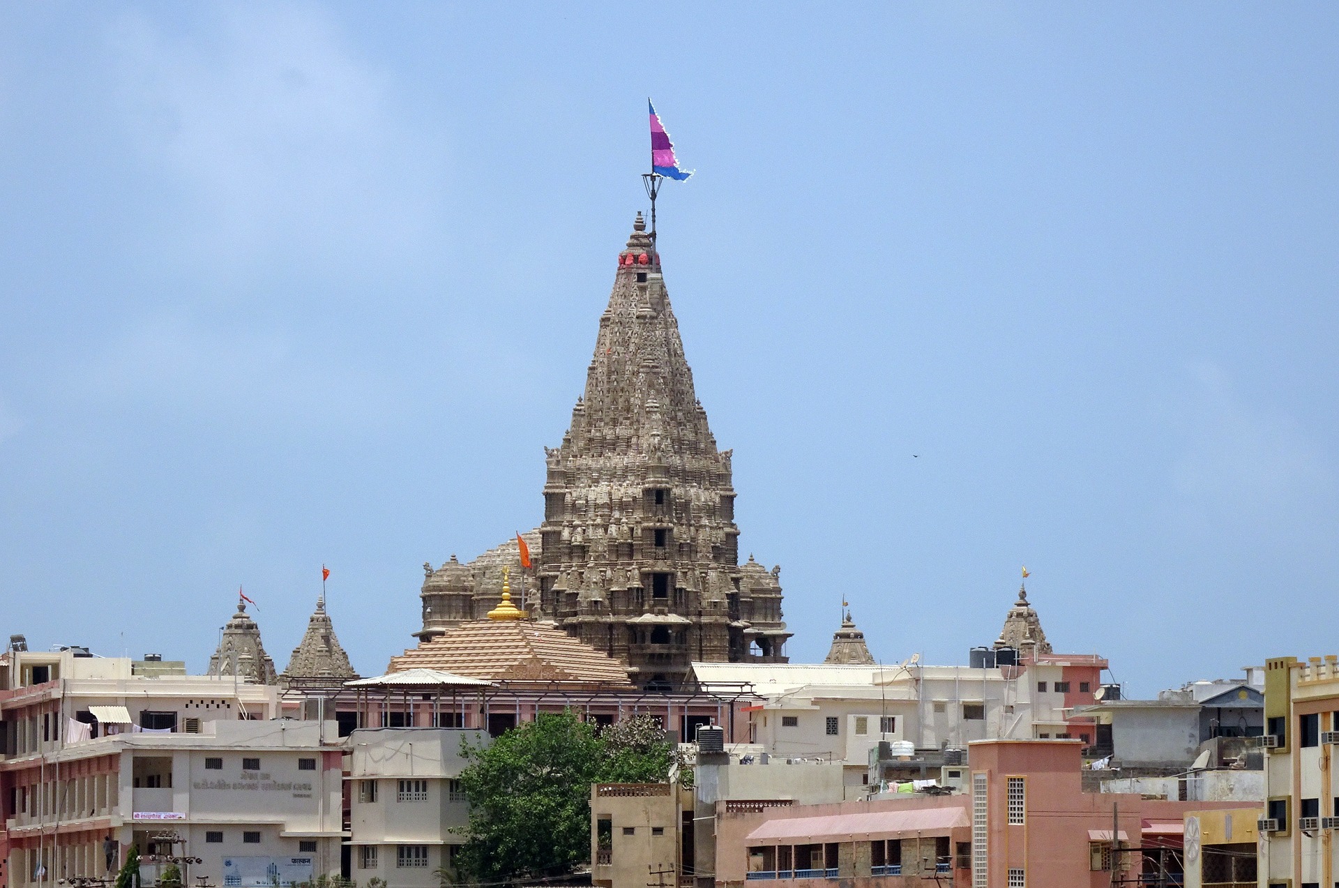 Dwarkadhish Mandir, Dwarka