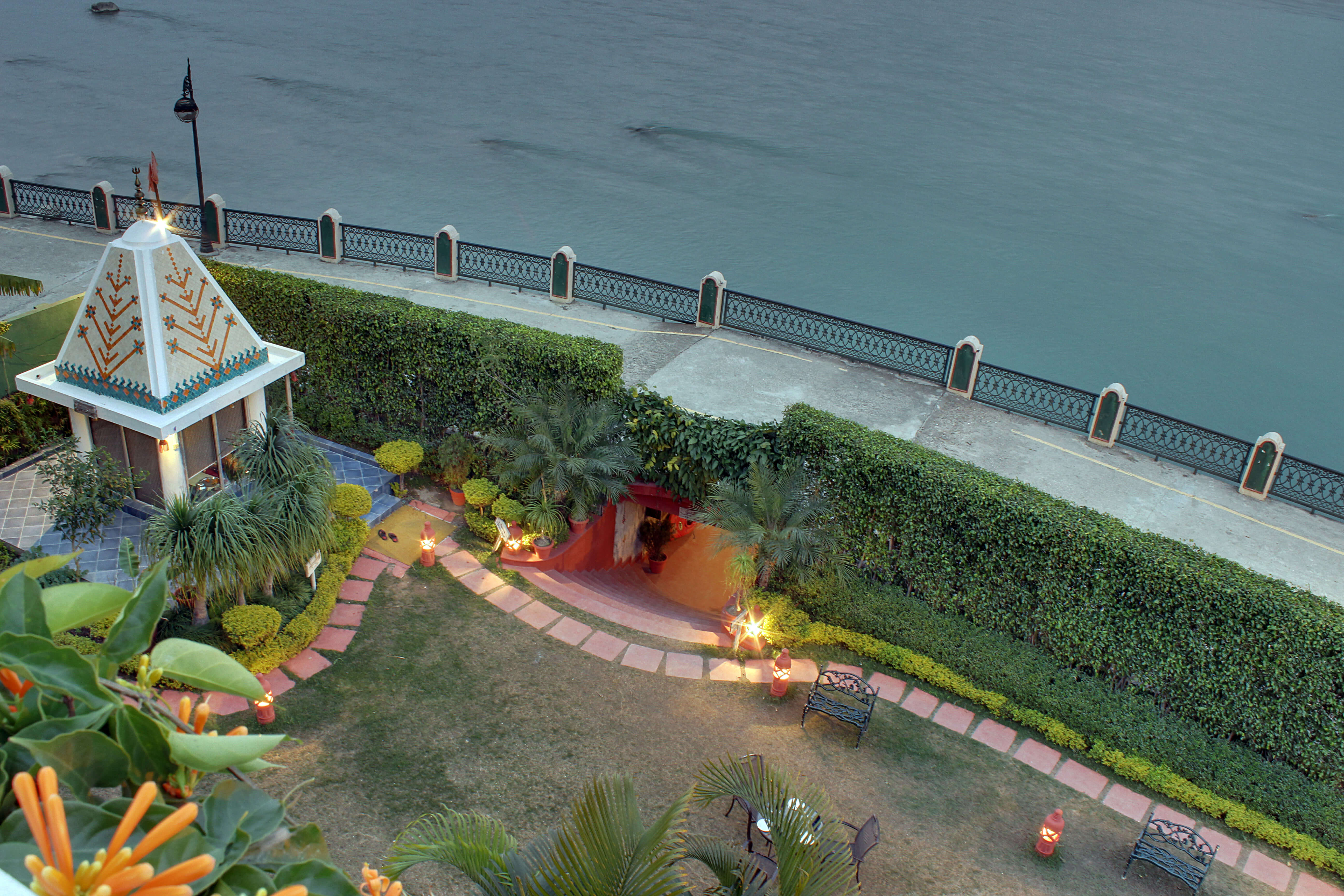 Temple - Ganga Kinare, Rishikesh, India